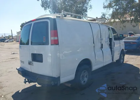 2013 Chevrolet Express 2500 Work Van z USA, uszkodzony, nr VIN 1GCWGFCG9D1119456